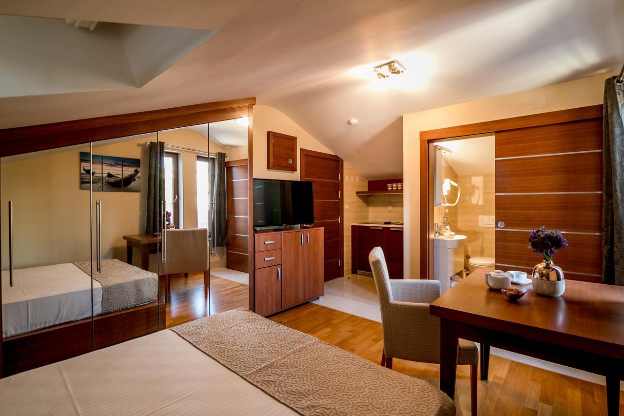 Hedera Residences - Kumbor Herceg Novi Bagian luar foto